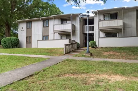2235 Sunderland Rd #96C, Winston Salem, NC 27103