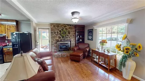130 Ashley Dr, Dobson, NC 27017 photo 9