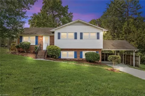 2819 Kilbourne Dr, Greensboro, NC 27407