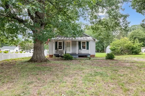 515 Triangle Rd, Reidsville, NC 27320