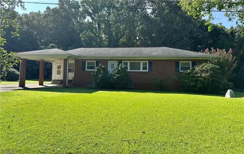 5608 Summit Ave, Browns Summit, NC 27214