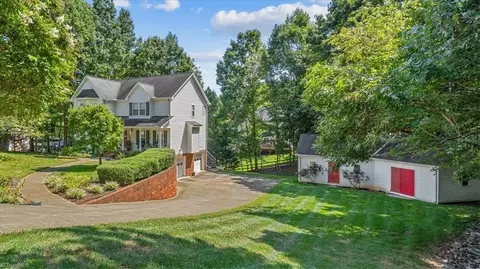 155 Fairidge Ct, Kernersville, NC 27284