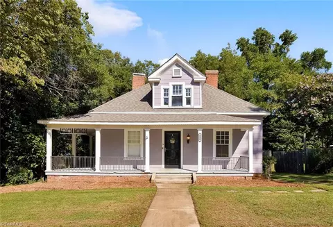 226 Vance St, Lexington, NC 27292