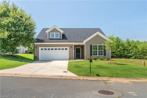 1110 Mountain Ridge Rd, Rural Hall, NC 27045