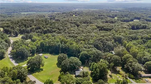 View/Area - 2308 Stadium Dr E, Eden, NC 27288 photo 3 of 4