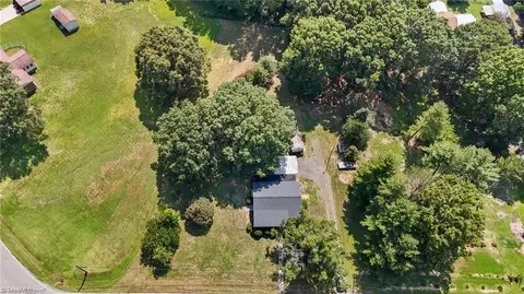 View/Area - 2308 Stadium Dr E, Eden, NC 27288 photo 1 of 4