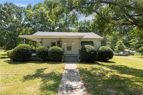 2308 Stadium Dr E, Eden, NC 27288