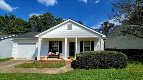 137 Westmont Dr, Winston Salem, NC 27104