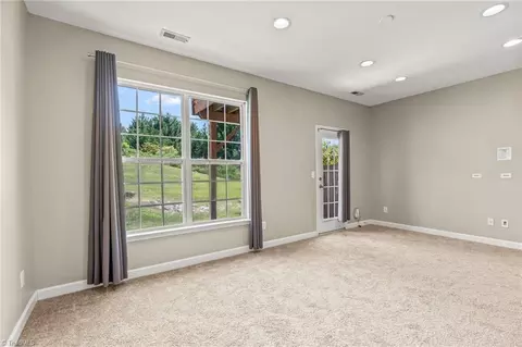 3906 Tarrant Trace Cir, High Point, NC 27265 photo 7