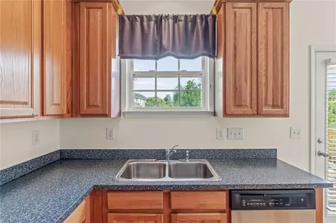 3906 Tarrant Trace Cir, High Point, NC 27265 photo 22