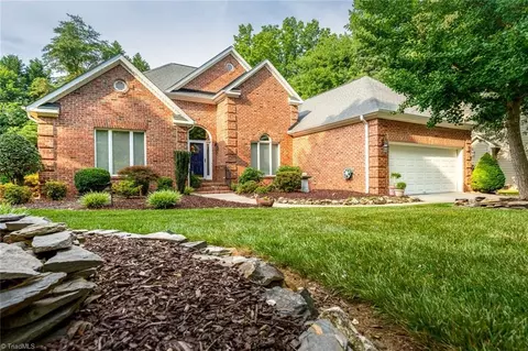 4912 Setter Ct, Jamestown, NC 27282