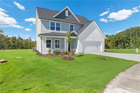 3922 Waterstone Ct, Kernersville, NC 27284