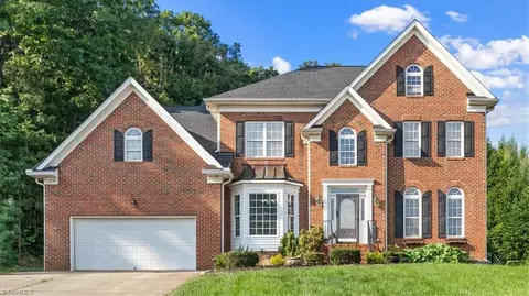 205 Oakmont Park Ct, Kernersville, NC 27284