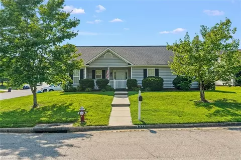 4323 Garden Club St, High Point, NC 27265
