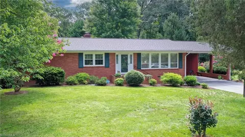 580 Westoak Trl, Winston Salem, NC 27104