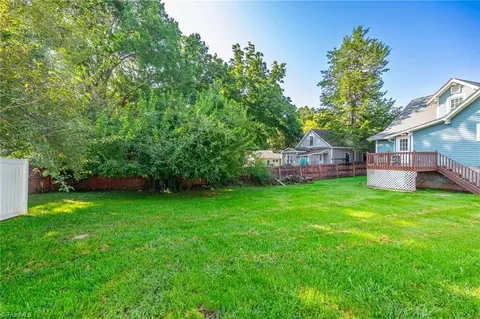 Exterior - 834 Howard Pl, High Point, NC 27262 photo 10 of 11