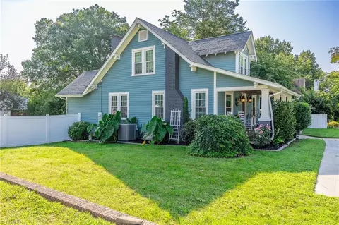 Exterior - 834 Howard Pl, High Point, NC 27262 photo 4 of 11