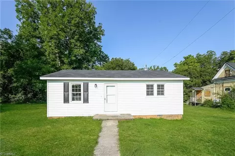 610 Montgomery St, Reidsville, NC 27320