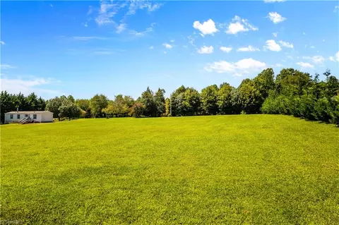 359 Melton Rd, Elkin, NC 28621 photo 27