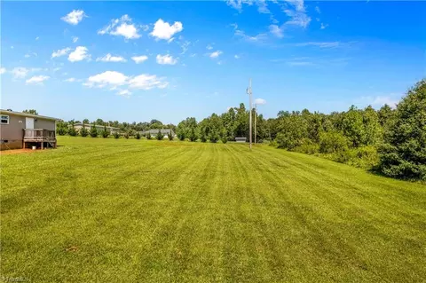 359 Melton Rd, Elkin, NC 28621 photo 24