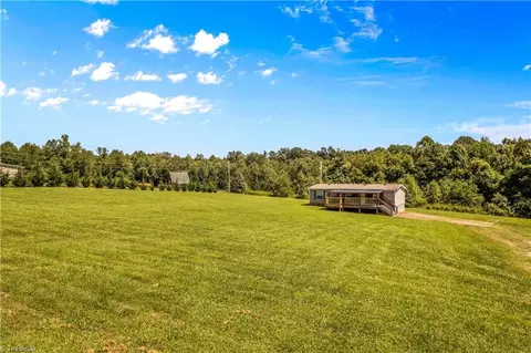 359 Melton Rd, Elkin, NC 28621 photo 32