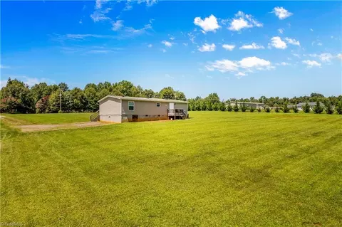 359 Melton Rd, Elkin, NC 28621 photo 25