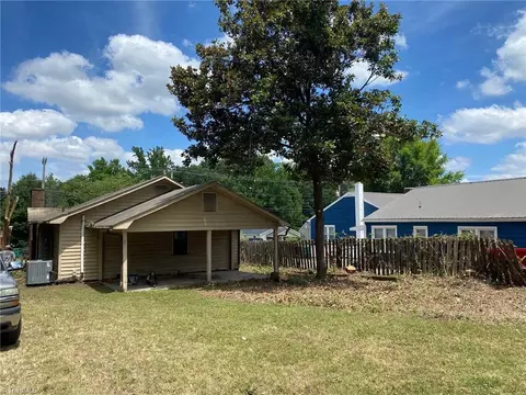 304 Oakview Rd, High Point, NC 27265 photo 2