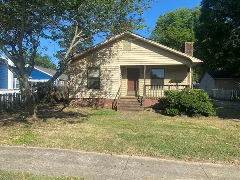 304 Oakview Rd, High Point, NC 27265