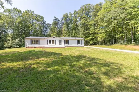 1182 Kallam Rd, Sandy Ridge, NC 27046