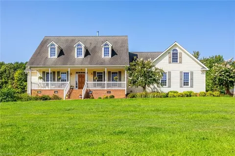 263 Loflin Pond Rd, Asheboro, NC 27203