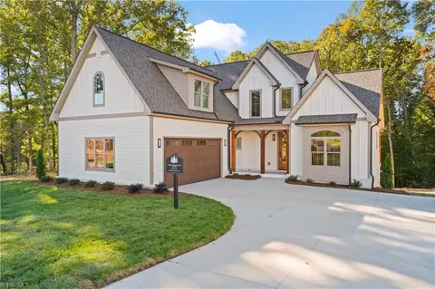 8939 Maltese Ct, Lewisville, NC 27023