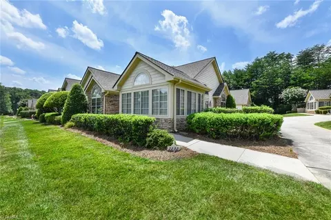 2232 Eagle Nesting Ln, Greensboro, NC 27407