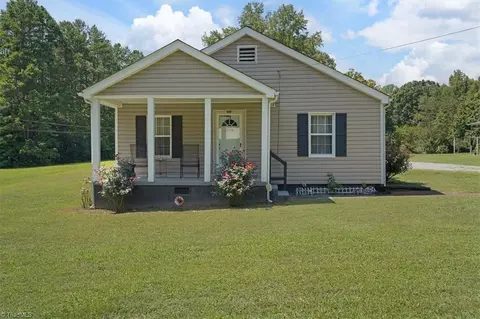 505 Moore Dr, Lexington, NC 27292