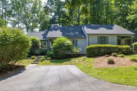 932 Chatfield Dr #B, Jamestown, NC 27282