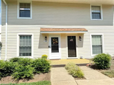 149 Turnwood Ln, Winston Salem, NC 27104