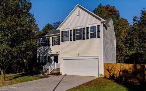 4471 Garden Club St, High Point, NC 27265