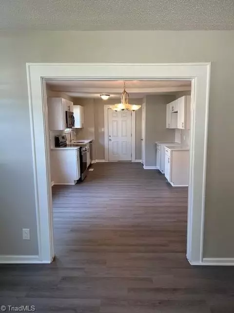 619 Arch St, High Point, NC 27260 photo 9