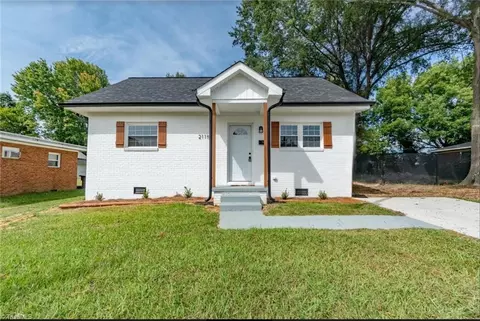 2115 Pear St, Greensboro, NC 27401