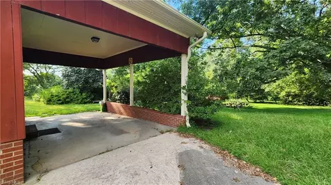 748 Eldorado St, Troy, NC 27371 photo 3