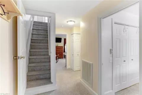 Entry Way - 925 Sunset Dr, Salisbury, NC 28147 photo 1 of 4