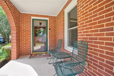 Exterior - 925 Sunset Dr, Salisbury, NC 28147 photo 4 of 9