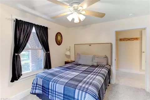 Bedroom - 925 Sunset Dr, Salisbury, NC 28147 photo 2 of 8