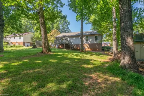 106 Oak Pointe Dr, King, NC 27021 photo 36