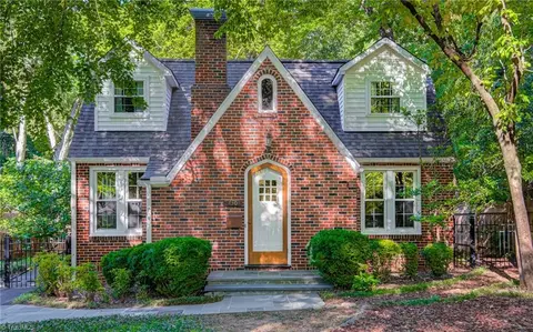 430 Lynn Ave, Winston Salem, NC 27103