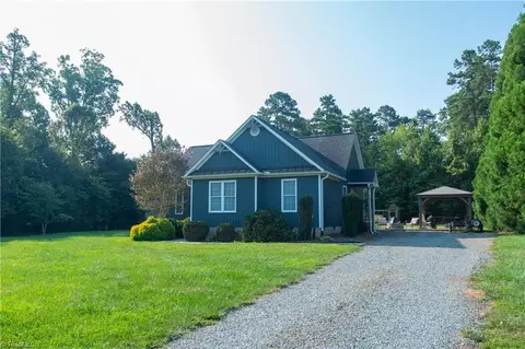 5016 Bobs Ct, Liberty, NC 27298