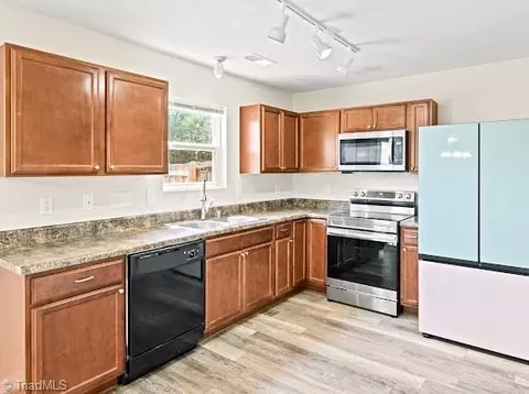 Kitchen - 136 Kutter Dr, Elon, NC 27244 photo 2 of 3