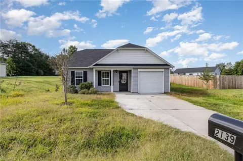 2139 Simpson Rd W, Burlington, NC 27217