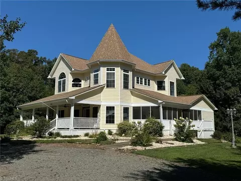 336 Benge Dr, Elkin, NC 28621