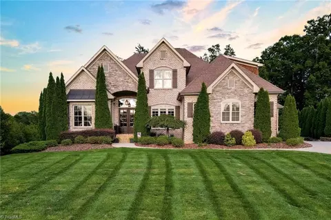 6340 Poplar Forest Dr, Summerfield, NC 27358