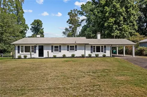 6223 Bingham Ave, Clemmons, NC 27012